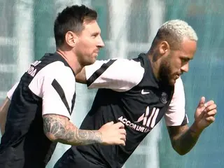 メッシ加入で年俸総額がエグいpsg バルサ レアル マンｕらと比べても高額で経営は大丈夫か 海外サッカー 集英社のスポーツ総合雑誌 スポルティーバ 公式サイト Web Sportiva