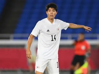 ベンゲルの選手発掘術 選手が偉大になるかどうかがわかる年齢とは 海外サッカー 集英社のスポーツ総合雑誌 スポルティーバ 公式サイト Web Sportiva ベンゲルの選手発掘術 選手が偉大になるかどうかがわかる年齢とは 海外サッカー 集英社のスポーツ総合雑誌 スポルティーバ 公式サイト Web Sportiva