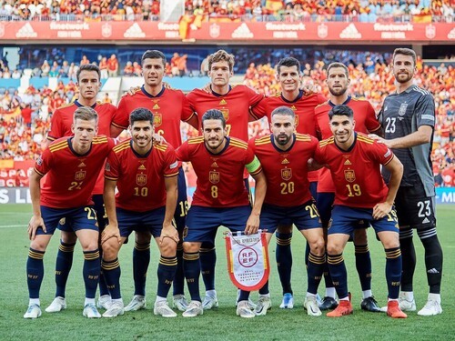 スペイン代表は 自分たちのサッカー に揺るぎない自信と愛着を持つ ポゼッションとハイプレス 不変のスタイルでカタールｗ杯へ 海外サッカー 集英社の スポーツ総合雑誌 スポルティーバ 公式サイト Web Sportiva