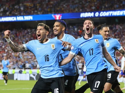 ３戦全勝でグループリーグを突破したウルグアイ　photo by Getty Images
