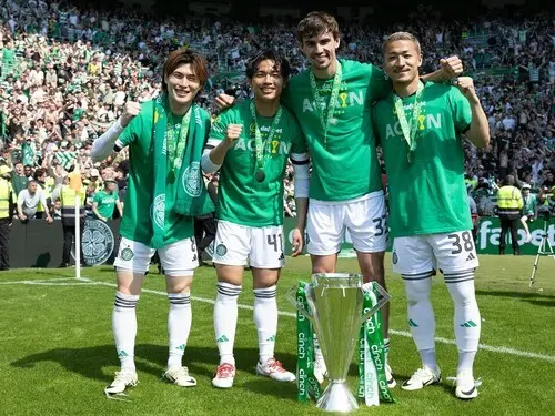 旗手怜央（左からふたり目）がチャンピオンズリーグやグラスゴーダービーのすごさについて語った photo by Getty Images