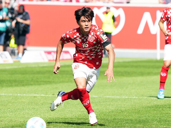 佐野海舟はブンデスリーガで結果を残せるか　photo by Watanabe Koji