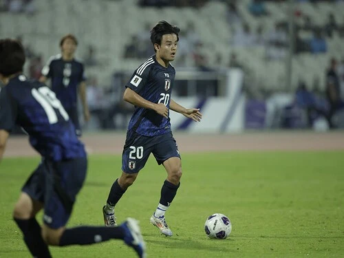 バーレーン戦は後半20分からの出場だった久保建英 photo by Fujita Masato