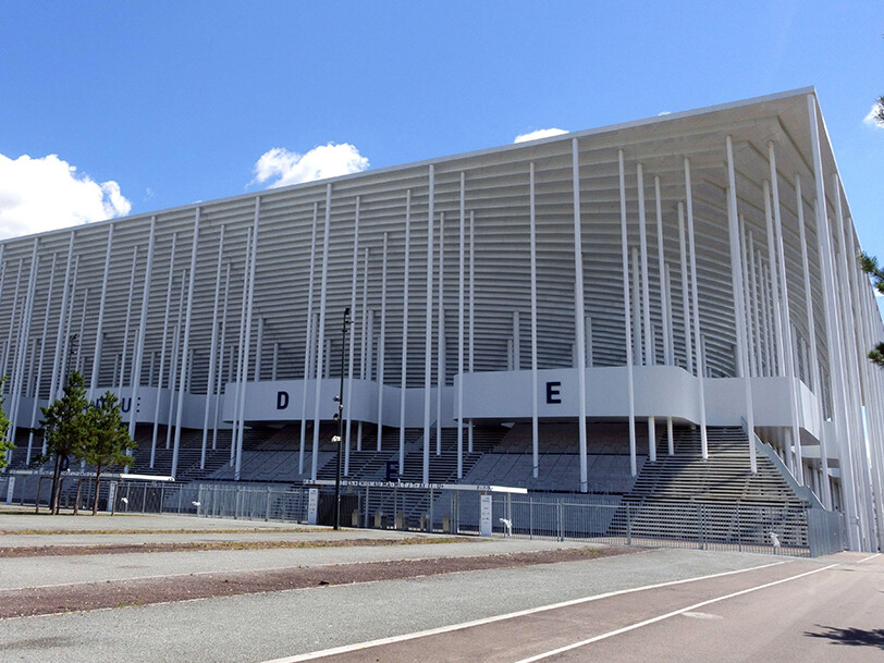 パリオリンピック男子サッカー日本代表初戦の地「ヌーヴォー・スタッド・ドゥ・ボルドー」 まるでギリシャ神殿のような外観~欧州スタジアムガイド~