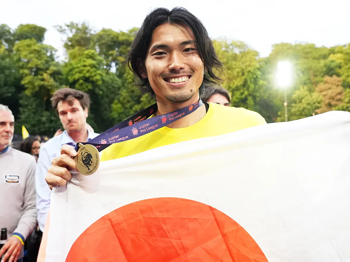 サッカー日本代表のDFリーダーへ　町田浩樹がベルギーで得た成功体験と面構えの変化