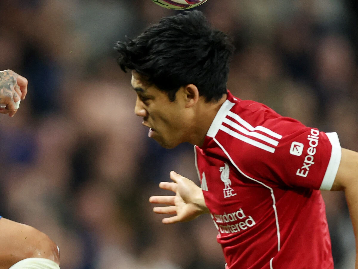 サッカー日本代表には不参加が決定 遠藤航が語る、首位陥落リバプールの現状と自らの役割
