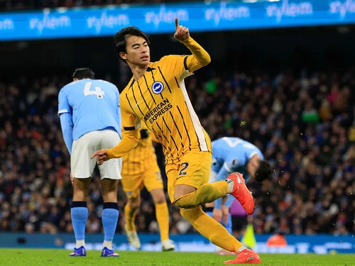 マンチェスター・シティ戦で貴重な同点ゴールを決めた三笘薫（ブライトン） photo by REX/AFLO