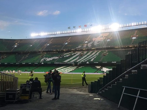 【ドーハの悲劇】その直前合宿で、カズはスタジアム客席から采配に注文をつけた