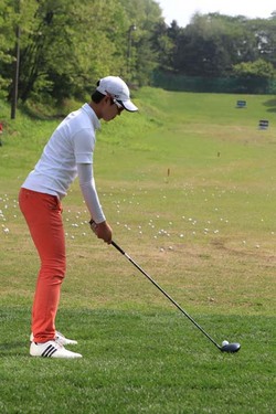 ゴルフ 韓国代表監督が教える 手打ち を防ぐアドレスの作り方 ゴルフ 集英社のスポーツ総合雑誌 スポルティーバ 公式サイト Web Sportiva