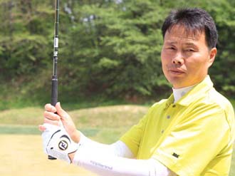 【ゴルフ】韓国代表監督が伝授する「正しいグリップの握り方」
