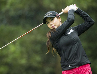 韓国ゴルフ界からの新たな美人刺客、アン・シネは「セクシー系」