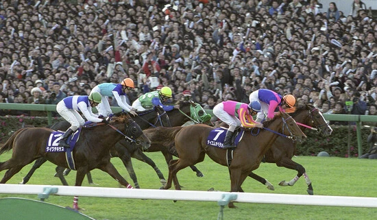 ウマ娘』ではコミカルな歌劇王ながら、競走馬のテイエムオペラオーは