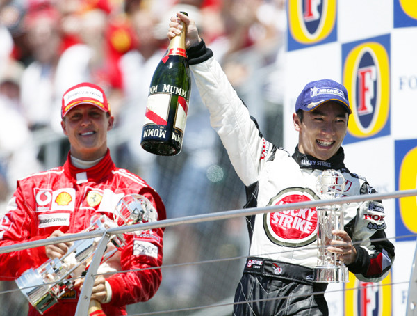 ホンダのドライバーとして2004年のアメリカGPで３位表彰台を獲得した佐藤琢磨