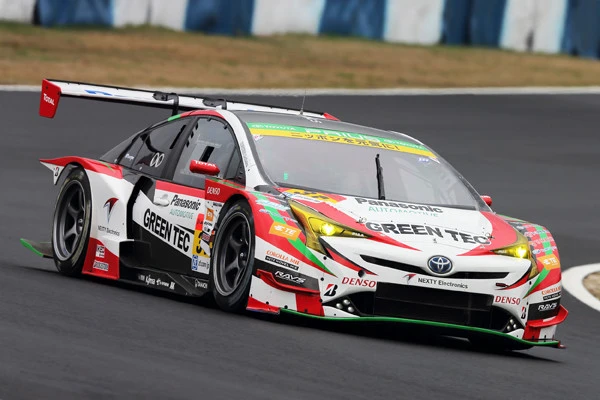 TOYOTA PRIUS apr GT