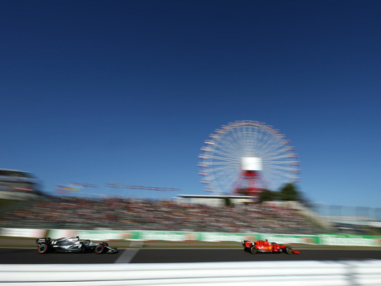 日本GPで上位争いを繰り広げたフェラーリとメルセデス