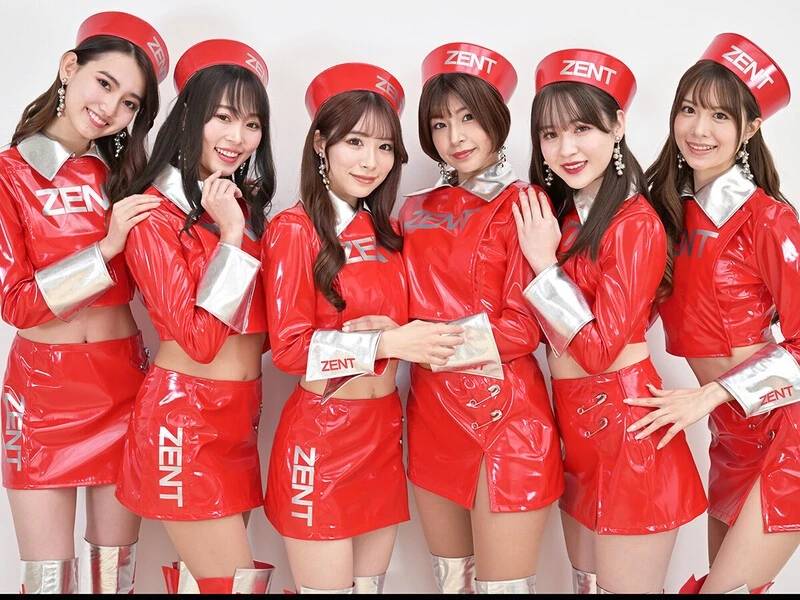 スーパーGTを彩るレースクイーンたち。美しすぎる６人の「ZENTsweeties」新コスチュームお披露目