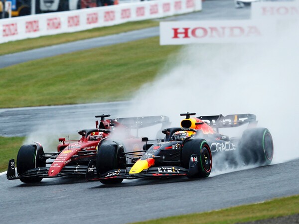 雨で視界が最悪のコンディションだった日本GP