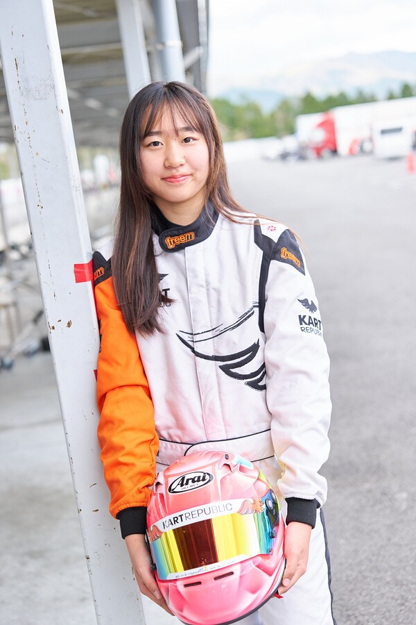 ウィリアムズの育成ドライバーに選出された13歳の松井沙麗