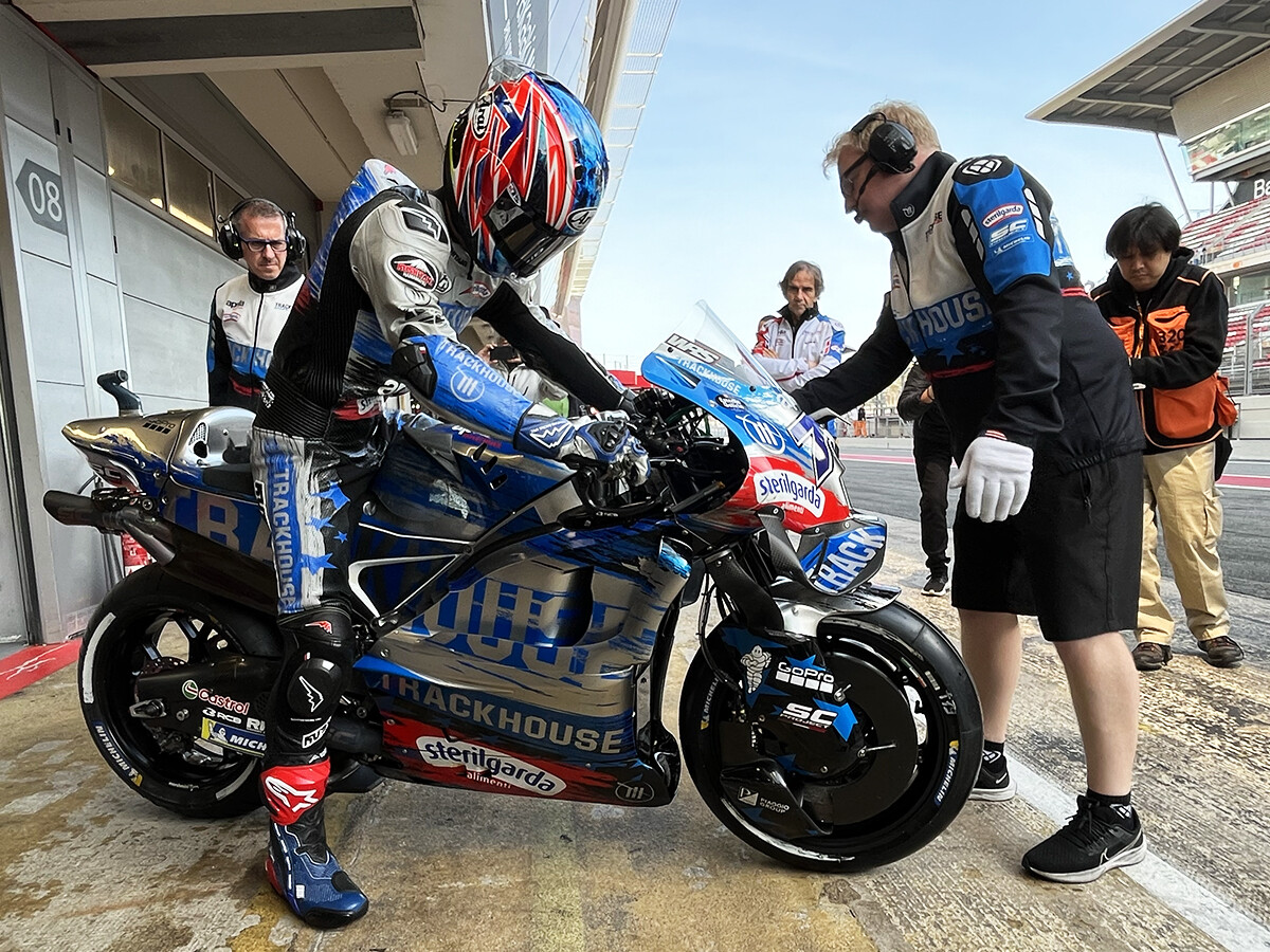MotoGPマシンにMoto2王者・小椋藍が初乗り　なぜホンダではなくアプリリアで挑戦するのか？