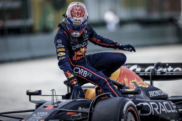 photo by Atsuta Mamoru