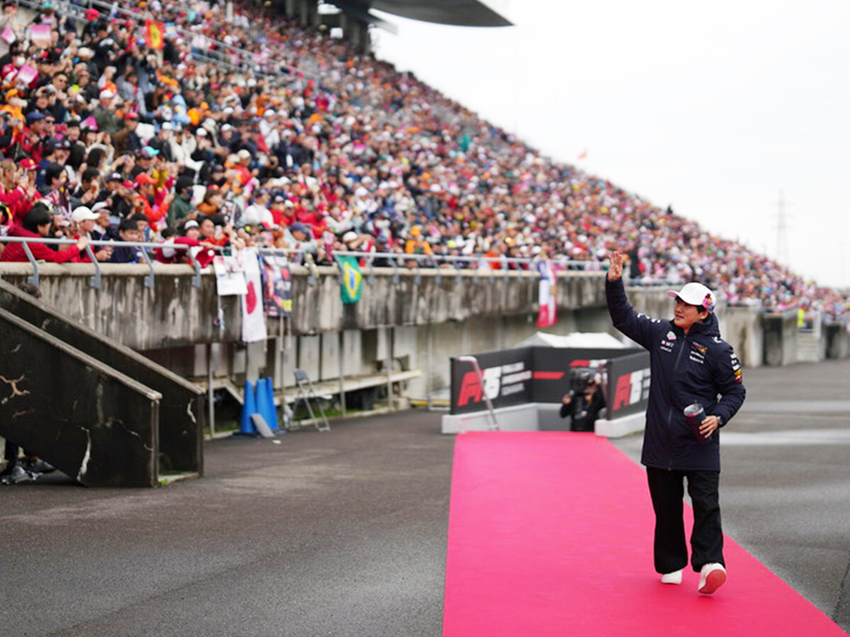【F1】角田裕毅の的確な提案にレッドブルのエンジニアも驚き　「みんなユウキのコメントに耳を傾けていた」