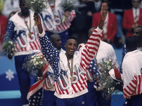 ピッペンはNBA優勝と五輪優勝を同年に２度経験した初の選手に　photo by Getty Images