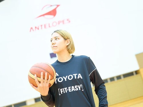 大神HCとのSNS上のやり取りがWリーグデビューにつながった桂葵　photo by Murakami Shogo
