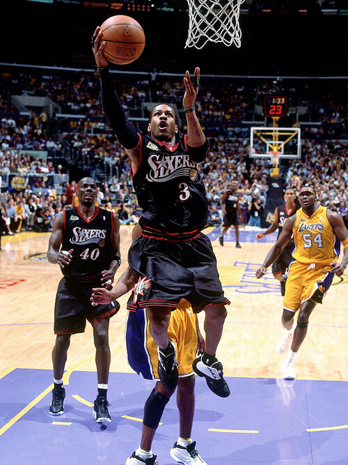 公称183cmとNBAで小柄ながら得点王、MVPに輝いたアイバーソン　photo by Getty Images