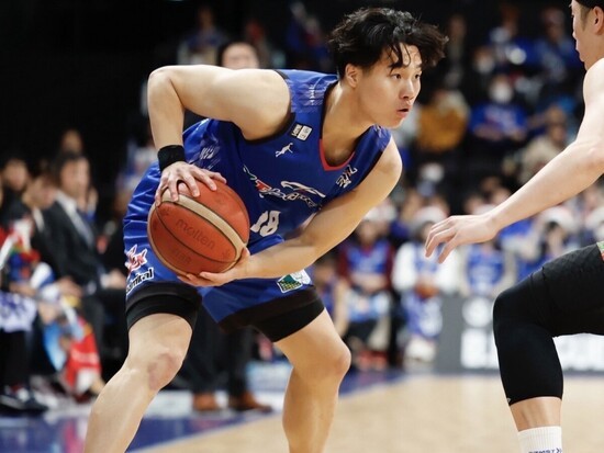 全力にがむしゃらにプレーする内尾