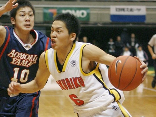 １年時の経験を経て北陸高の主力へと成長していく篠山（写真は３年時）　photo by Kyodo News