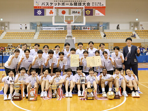 亡き名将に捧げたインハイ制覇は桜花学園の新たな歴史の始まりでもある　photo by Kato Yoshio