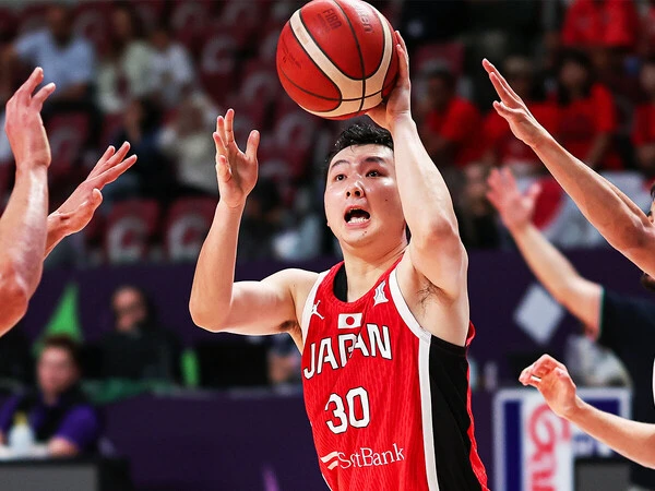 富永啓生の3P砲はアジアカップでも相手の脅威となっていた　photo by AFLO