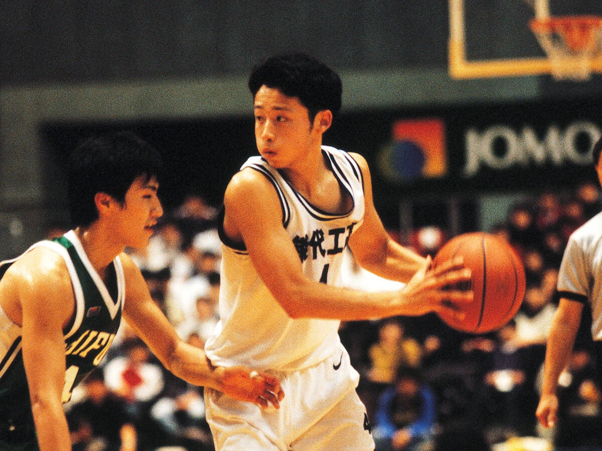 「必勝不敗」の３年間を過ごした能代工時代の田臥勇太 photo by 山田真市/アフロ