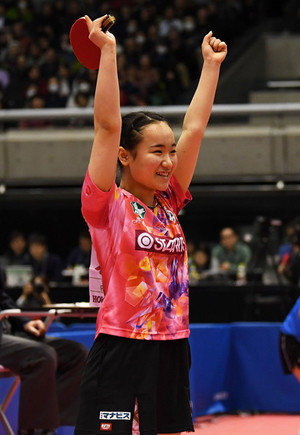 全日本選手権「３冠」を達成した伊藤美誠