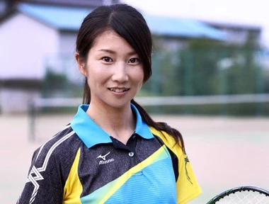 心は熱いクールビューティー ソフトテニス日本代表 平久保安純 テニス 集英社のスポーツ総合雑誌 スポルティーバ 公式サイト Web Sportiva