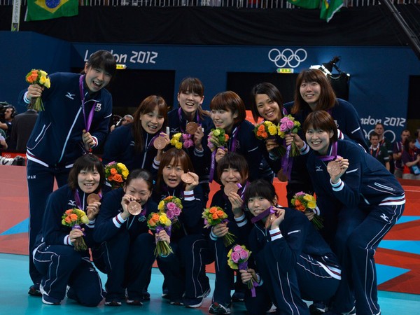 ロンドン五輪で銅メダルを獲得した女子バレー日本代表　photo by Ishijima Michi