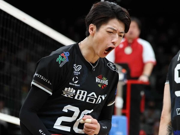 ジェイテクトSTINGS愛知とのプレシーズンマッチで得点して吠える山崎彰都　photo by WOLFDOGS NAGOYA