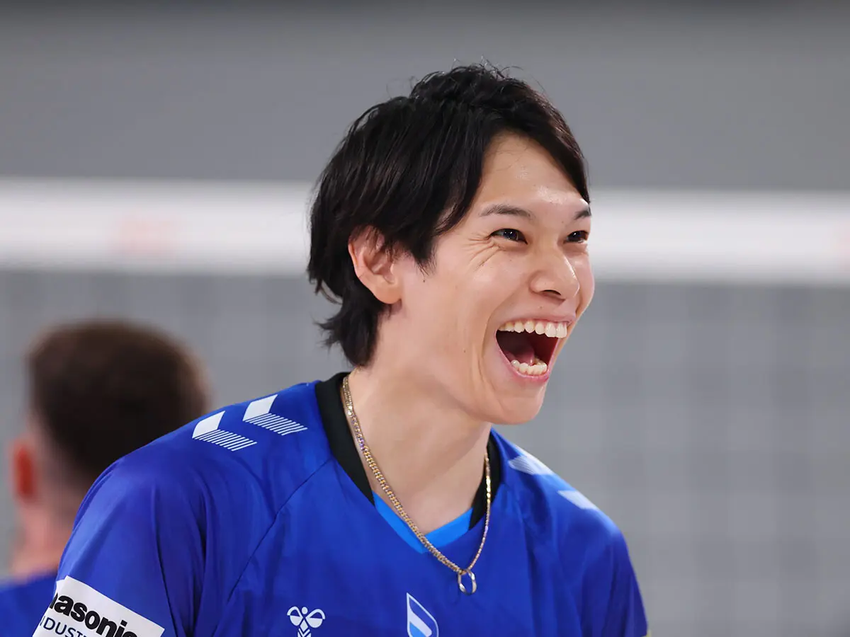 好評連載【ハイキュー!!×SVリーグ】で全24チームの選手にインタビュー　スポーツライター・小宮良之「選手ひとりひとりに感謝したい」