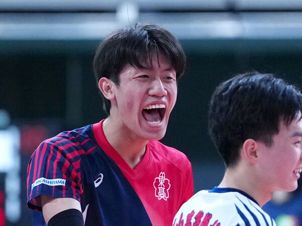 優勝した東山のエース、岩田怜緯 photo by スポニチ/アフロ