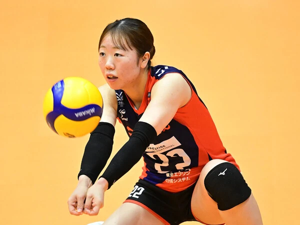 SVリーグ１年目はリベロとしてプレーするアランマーレ山形の田中麻帆　photo by アフロスポーツ