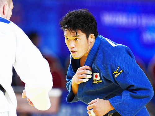 男子100kg級で金メダルを獲得した24歳の羽賀龍之介