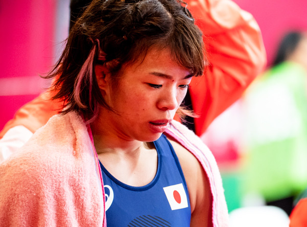 アジア大会でまさかの準決勝敗退となり、涙を見せる川井梨紗子