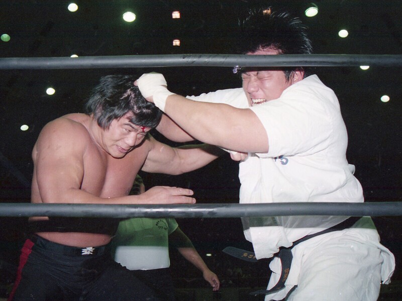 ケンコバが振り返るプロレス名勝負 新日本の 虎ハンター が 一般の空手家 に敗れた異種格闘技戦 格闘技 集英社のスポーツ総合雑誌 スポルティーバ 公式サイト Web Sportiva