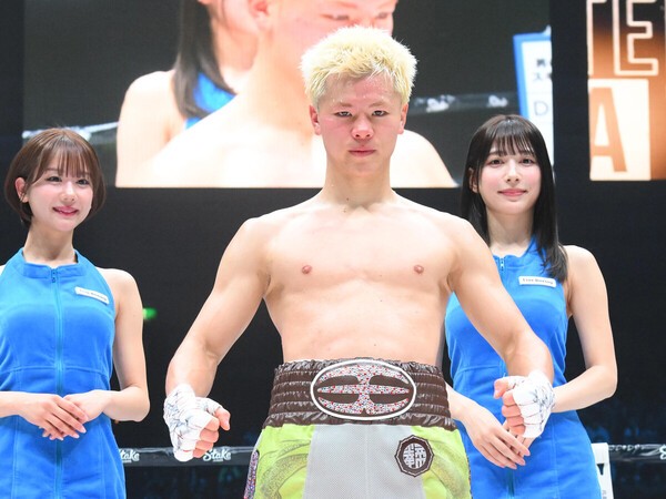 ボクシング転向３戦目をTKO勝利で飾った那須川天心 Photo by　東京スポーツ/アフロ