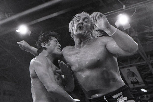 【プロレス】アントニオ猪木の失神KO負けに、藤原喜明は「あぁ、芝居してるな」 その後のクーデター事件も振り返った