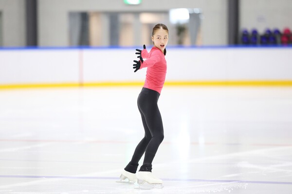 大阪・関空アイスアリーナで行なわれた全日本ジュニア合宿に参加した上薗恋奈