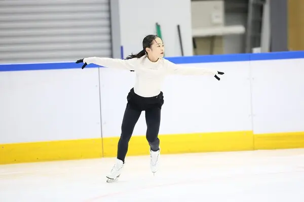大阪・関空アイスアリーナで行なわれた全日本ジュニア合宿に参加した島田麻央