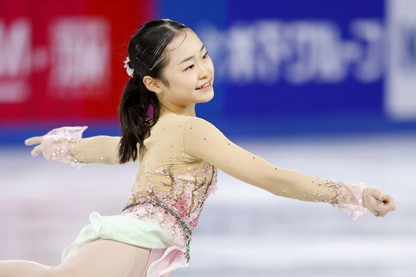 フランスで開催されたジュニアGPファイナルを制した島田麻央 photo by Kyodo News