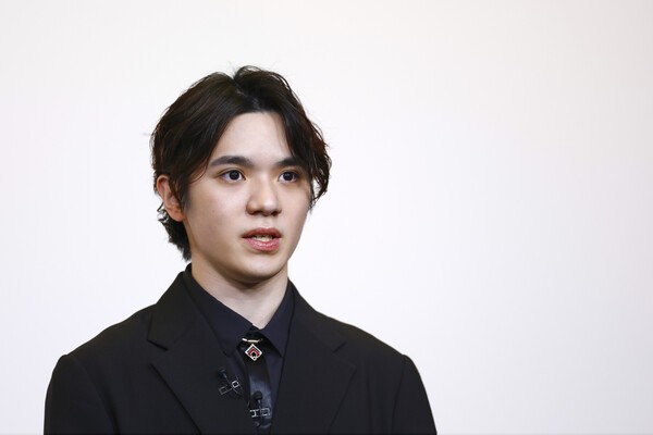 ３月19日、名古屋市内で『Ice Brave』の発表会見を開いた宇野昌磨