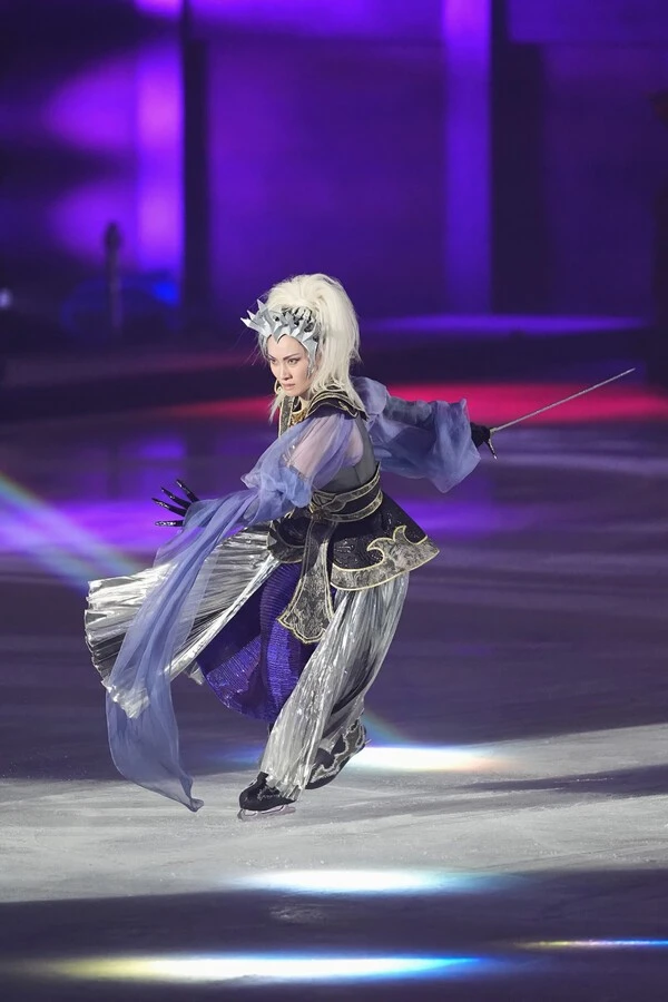鉄の女神を演じた荒川静香　©氷艶hyoen2025